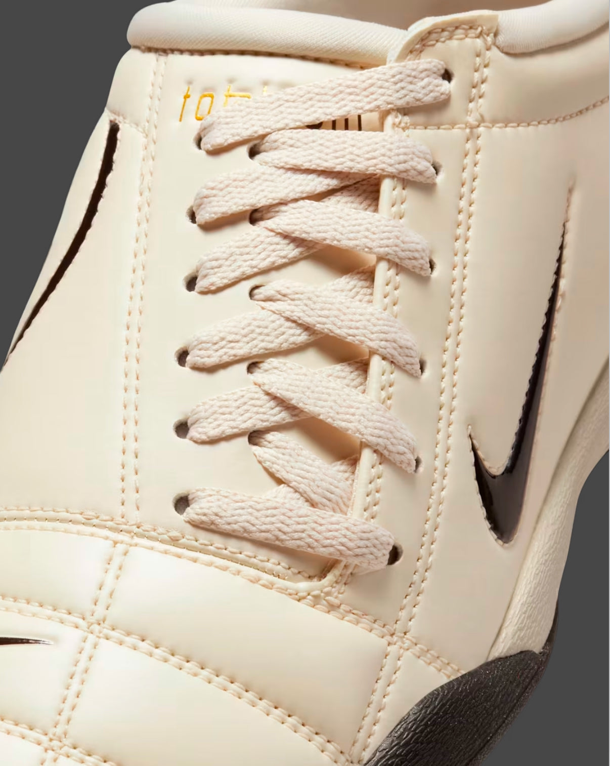 Nike Total 90 III – Blanco/Negro (Talla 41)