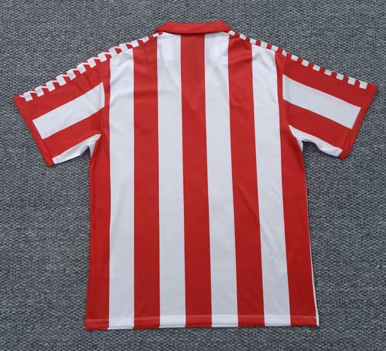 Atlético de Madrid 1982/83 - Local Retro