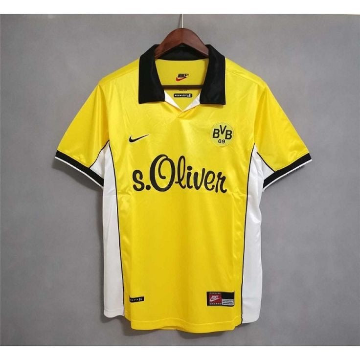 Camiseta Borussia Dortmund 2001/02 – Local RICKEN 18 |Marca: Nike | Patrocinador: s.Oliver